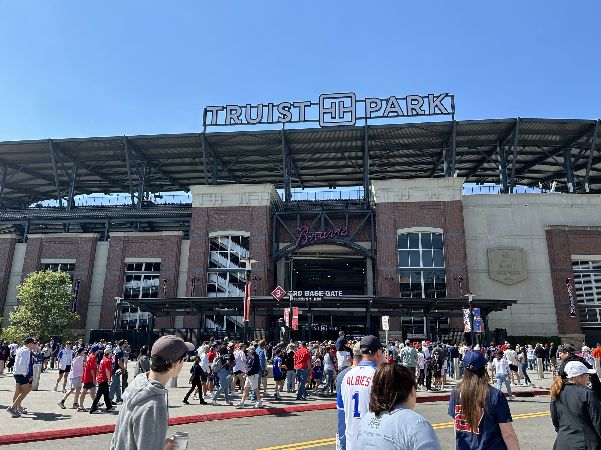 Rob Reviews – Truist Park – Atlanta, GA